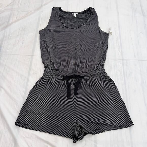 Daily Ritual Women's Supersoft Terry Short-Sleeve Scoop-Neck Romper Size M - Picture 4 of 11